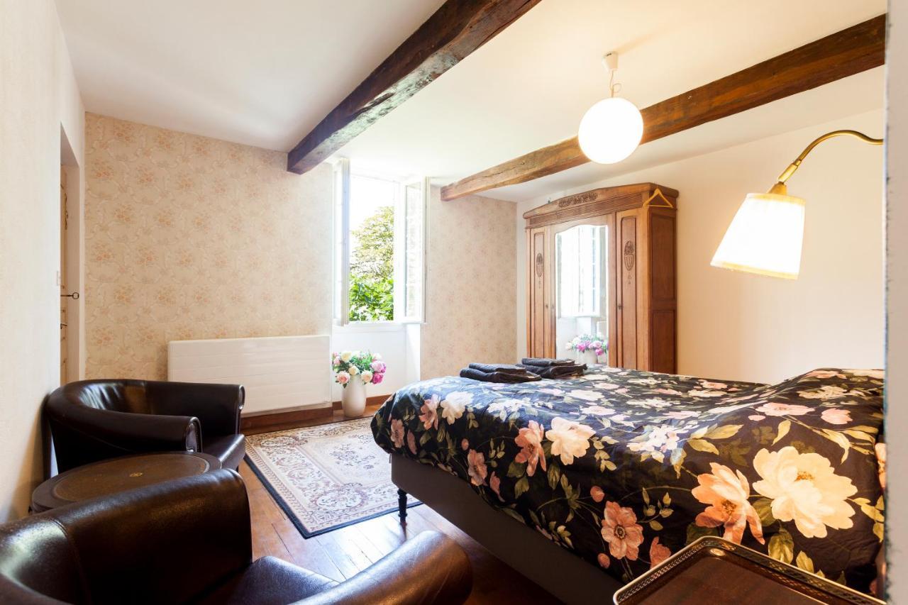 B&B Aux Petits Lardons Trie-sur-Baise Bagian luar foto